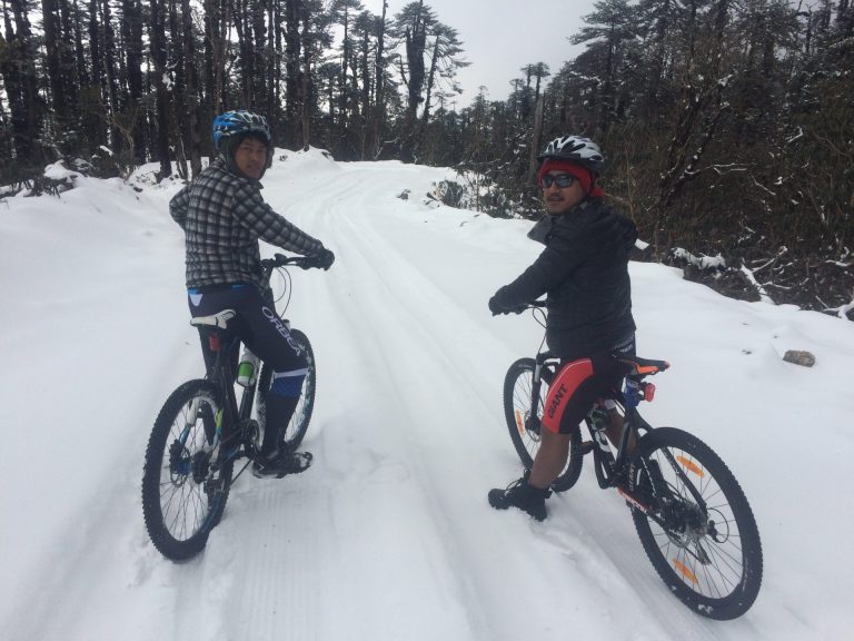 Biking in Phobjika in winter