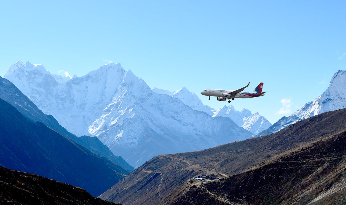 Everest Mountain Flight