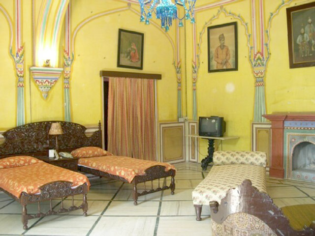 Narain Niwas Palace