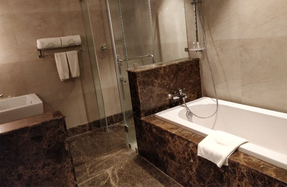Ariya Hotel