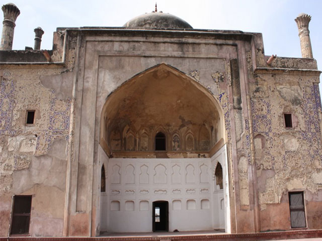 Chini Ka Rauza
