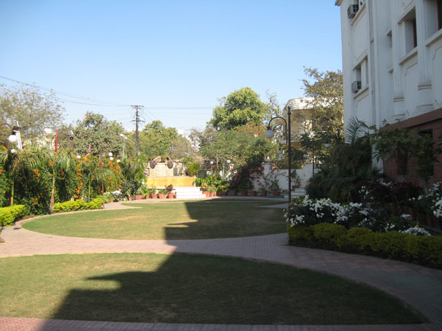 Hotel Empire Regency