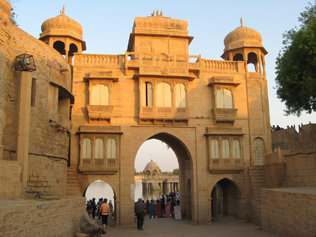 Gadisar Lake