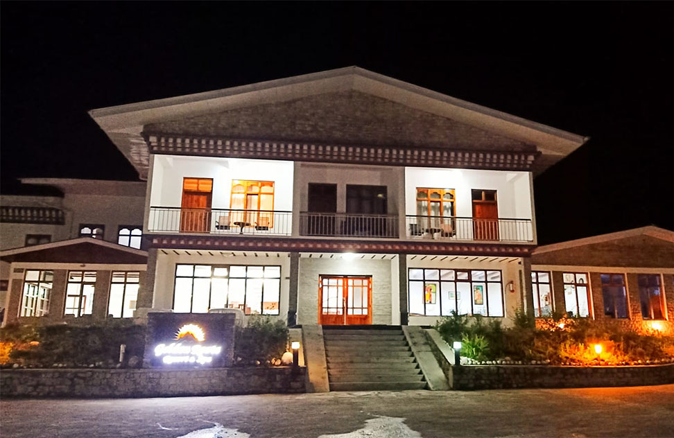 Golden roots resort