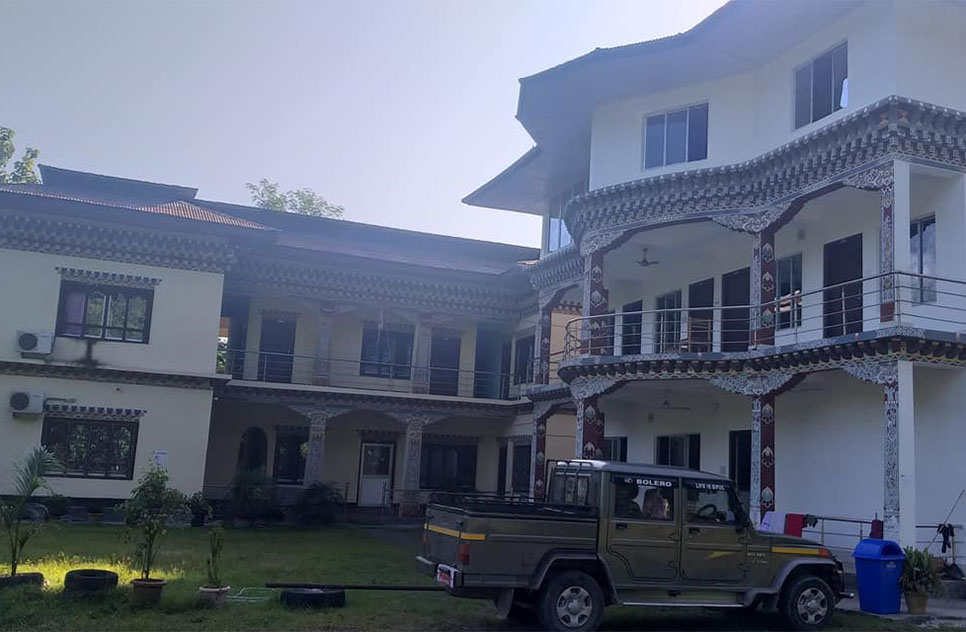 Manas Hotel