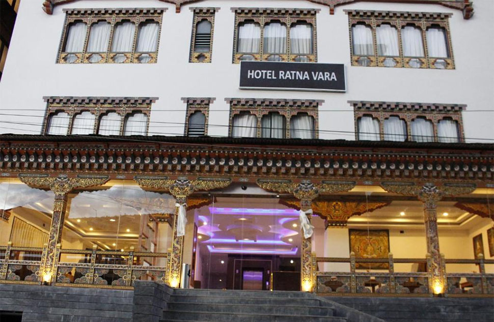 Hotel Ratna Vara