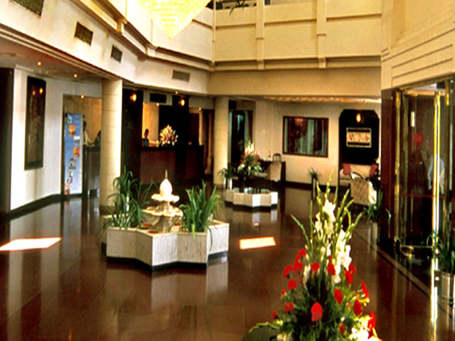 Howard Sarovar Portico