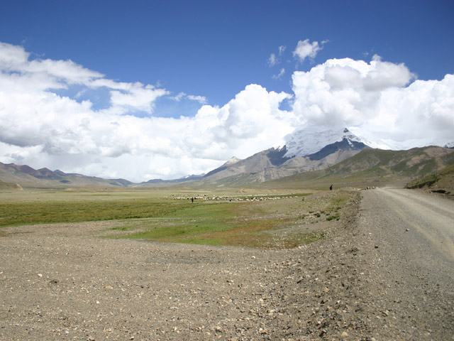 Lhasa to Gyantse Drive