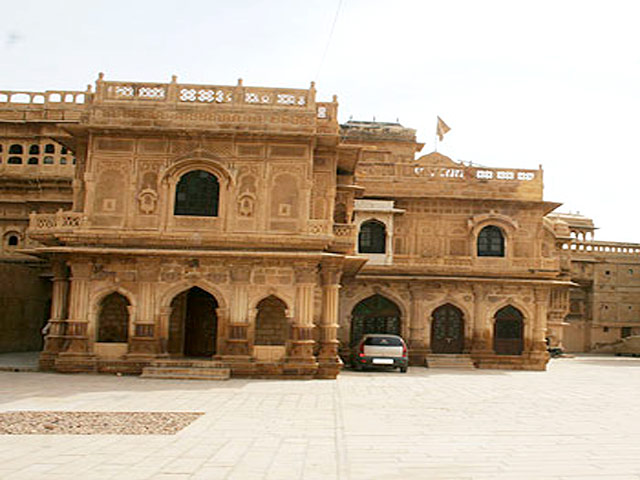 Mandir Palace
