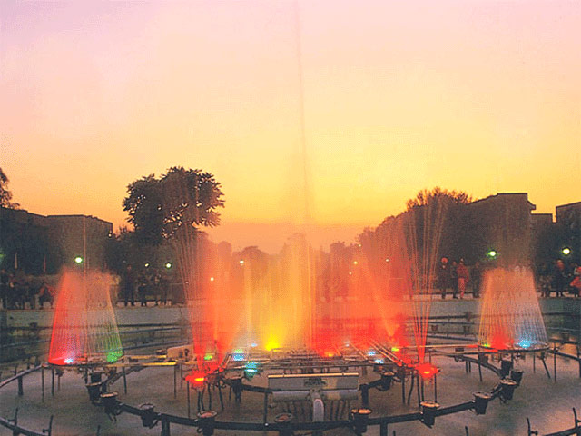 Zakir Hussain Rose Garden