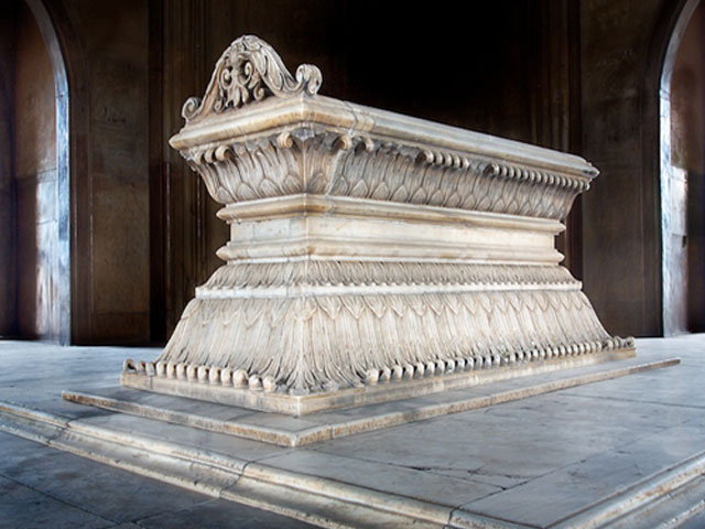 Safdarjungs Tomb