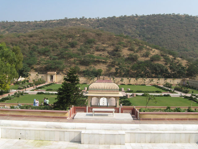 Sisodia Rani Ka Bagh