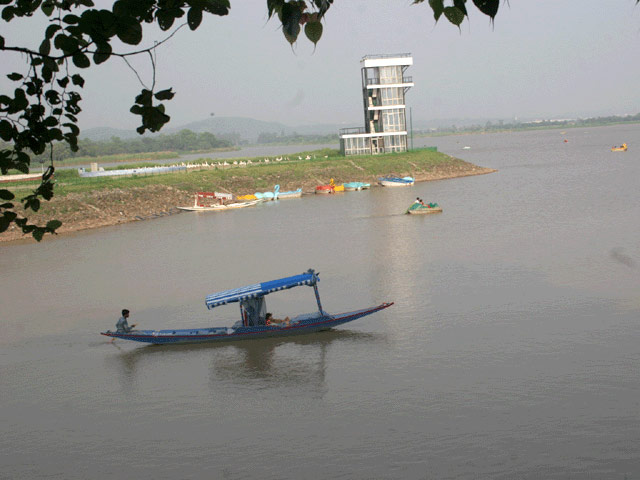 Sukhna Lake