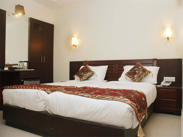 Taj Inn Hotel
